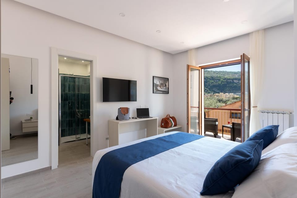 MIFRA SUITES Bed and Breakfast in Sorrento