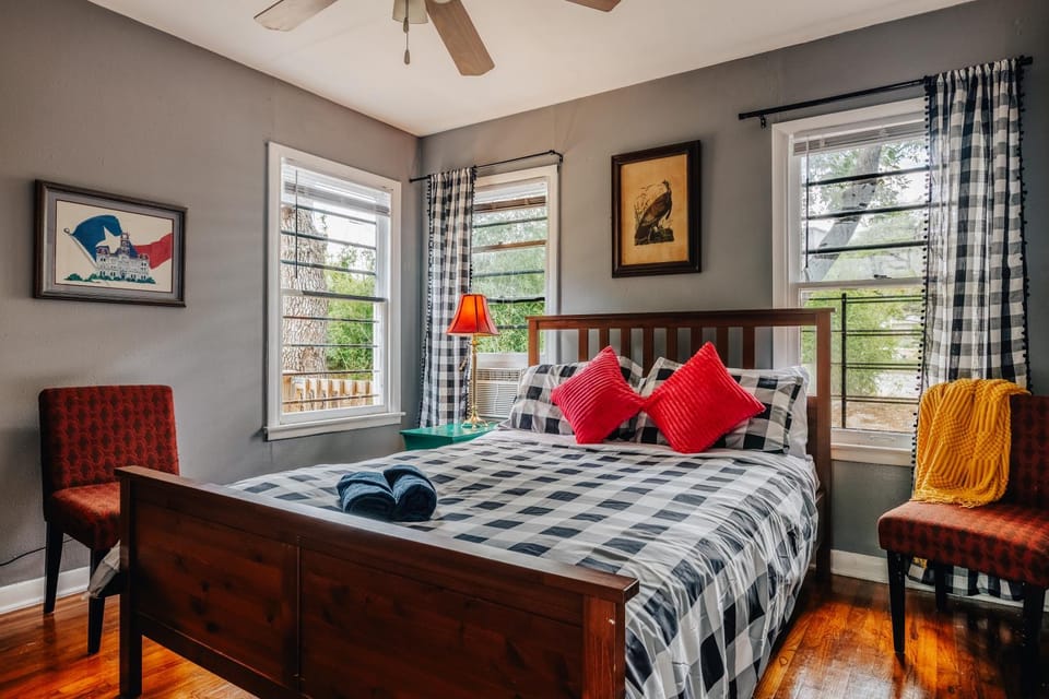 Bed, Bedroom