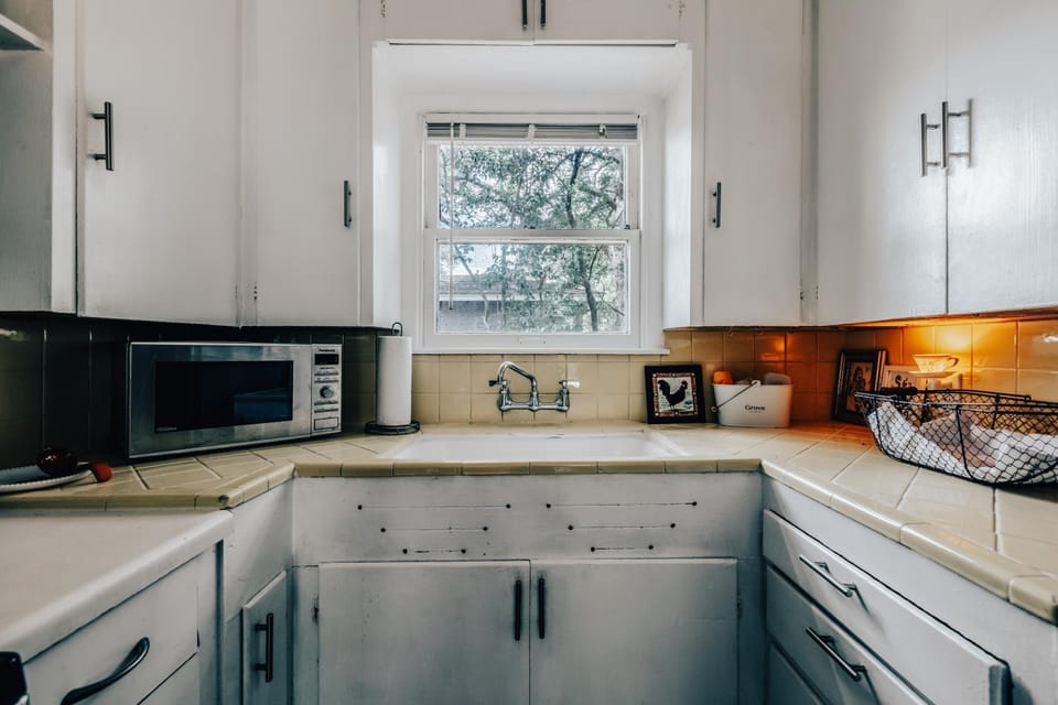 Kitchen or kitchenette, minibar, pet friendly, stove, toaster, washing machine