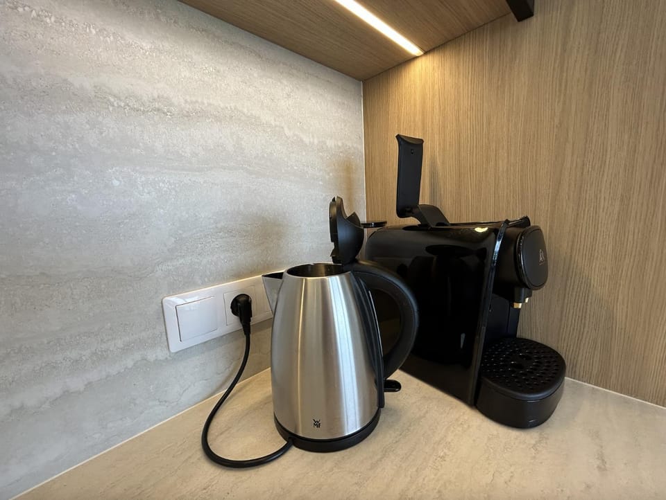 Coffee/tea facilities, Kitchen or kitchenette