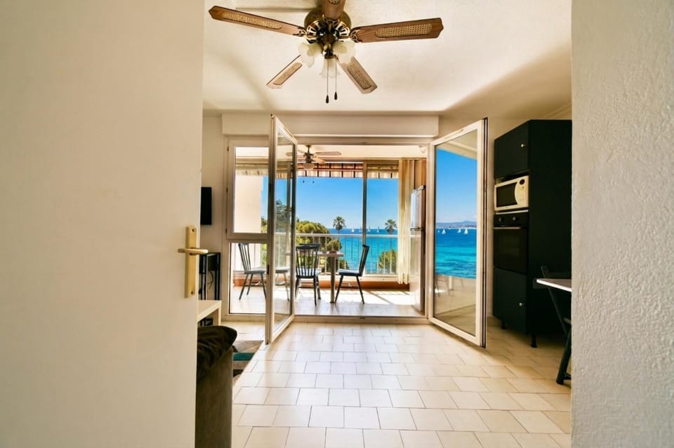 Dining area, Sea view