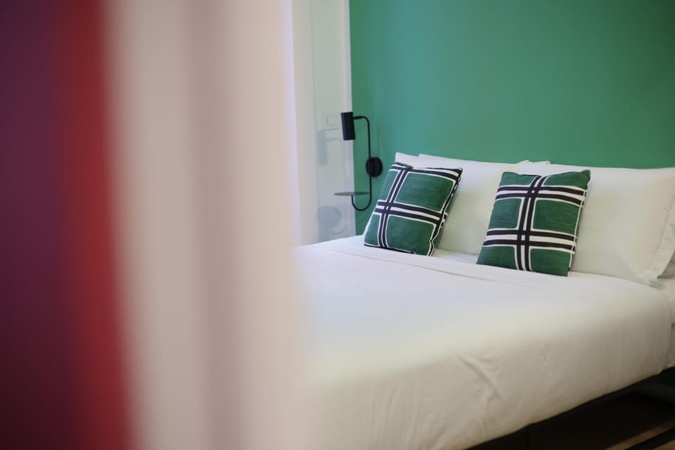 Bed, Photo of the whole room