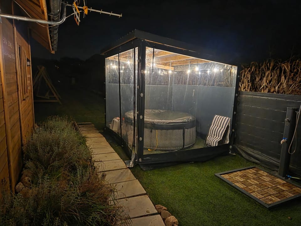 Pole biwakowe U Marcina Luxury tent in Pomeranian Voivodeship