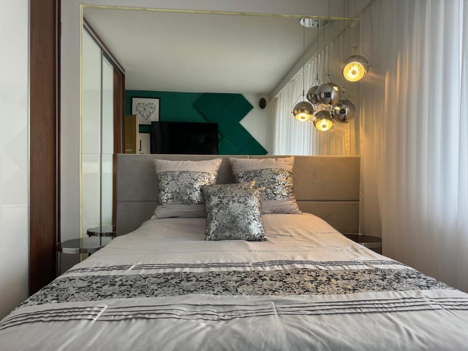 Apartament Top of the Top Rezydencja Metropolis Apartment in Greater Poland Voivodeship