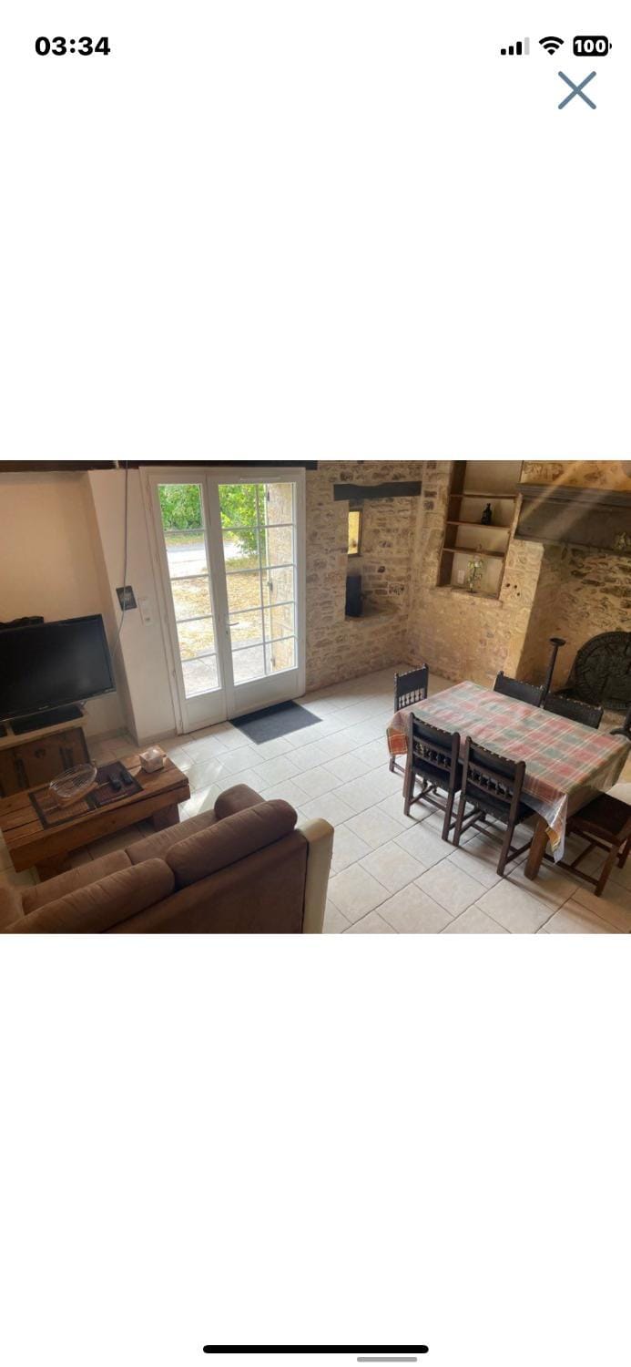 TV and multimedia, Living room, Dining area