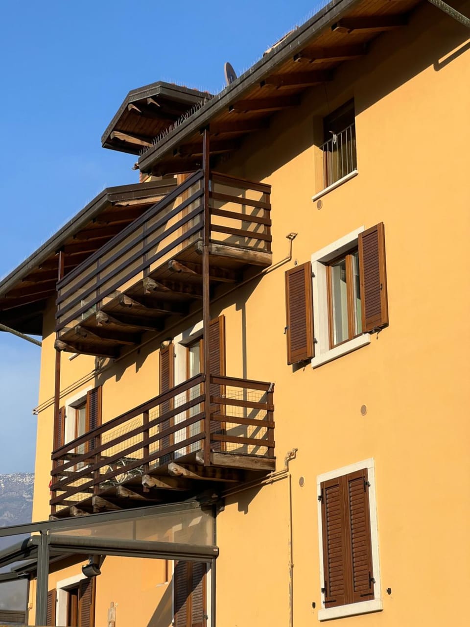 Property building, Balcony/Terrace