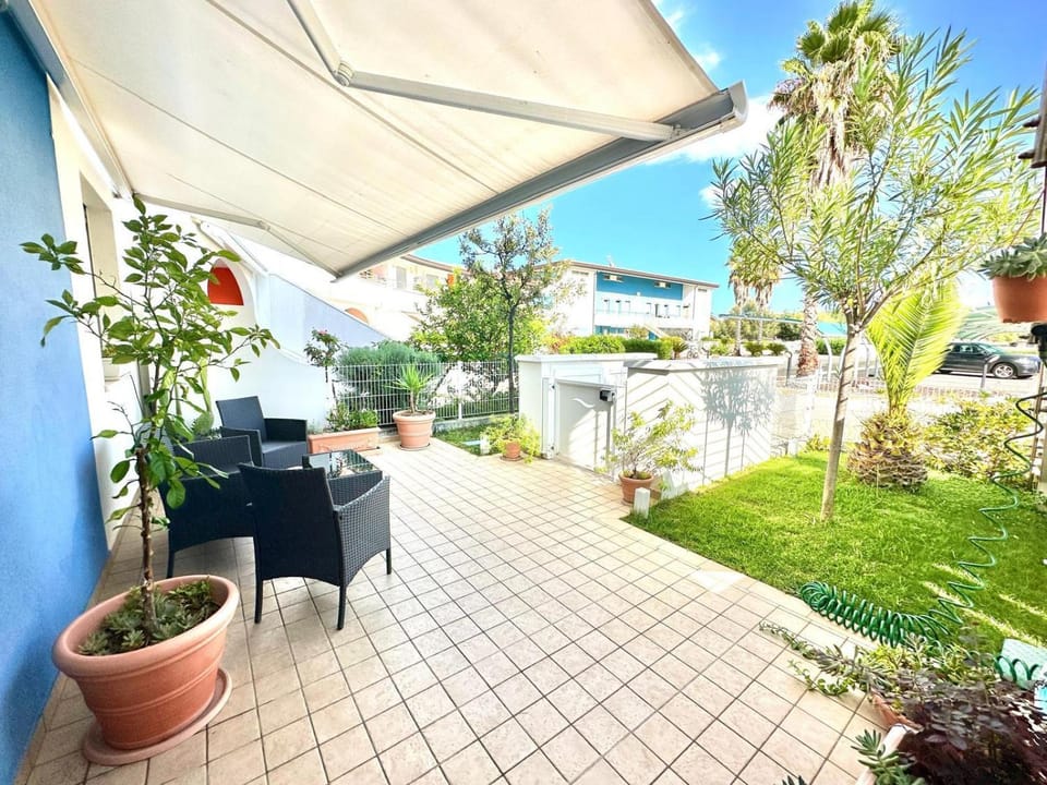 APARTAMENT GARDEN-MARINA SVEVA House in Molise, Italy