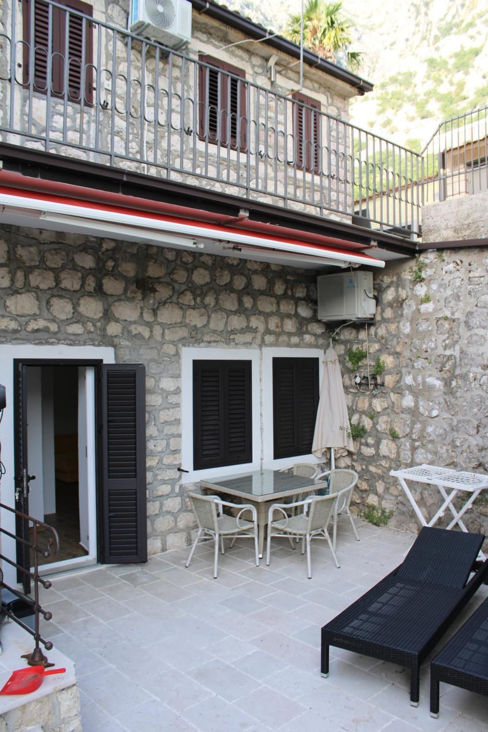 Kotor apartments, Ljuta Apartment in Dobrota