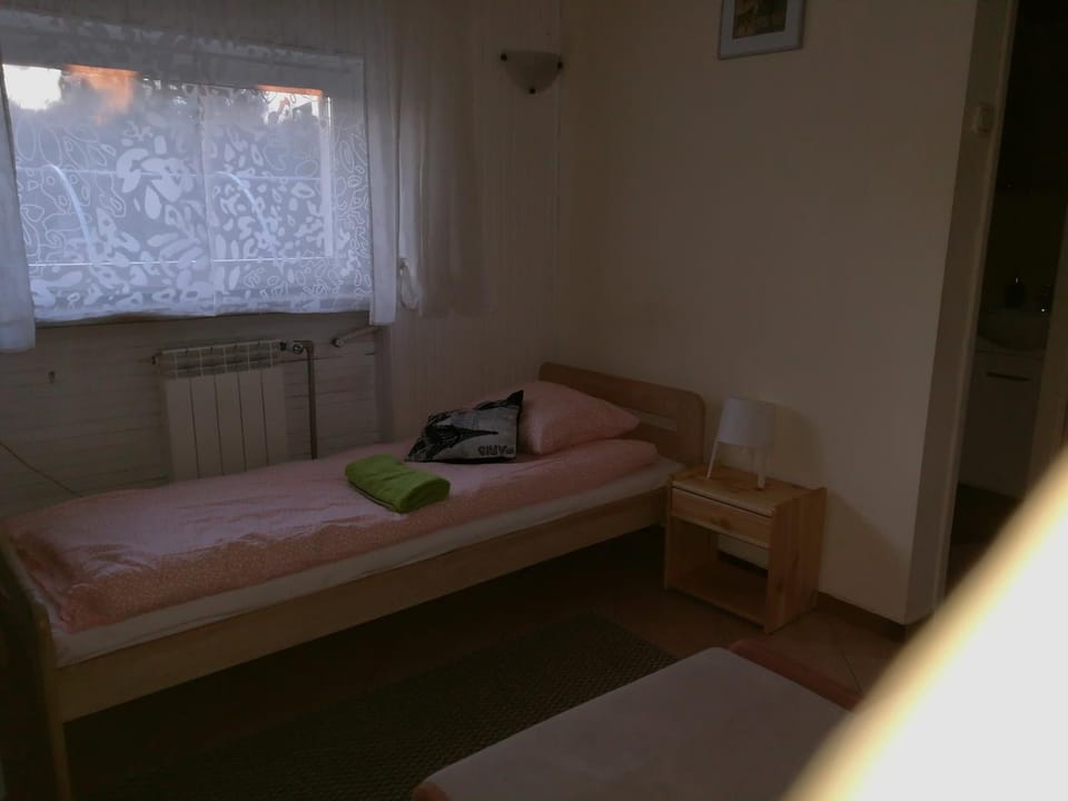 Dom Mysliwski Hostel in Warsaw