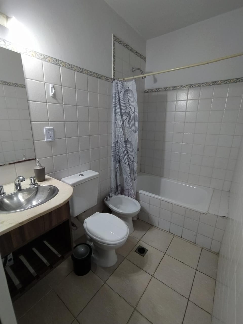 Shower, Toilet, Bathroom, bidet, towels