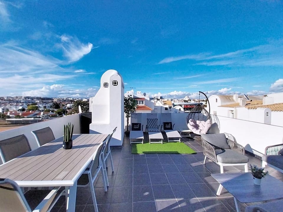 Double ROOFTop Mont-Blanc : vue plage amazing Apartment in Albufeira