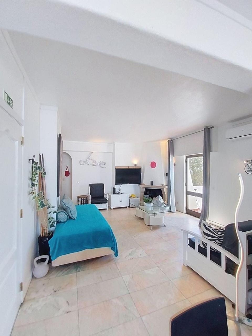 TV and multimedia, Living room