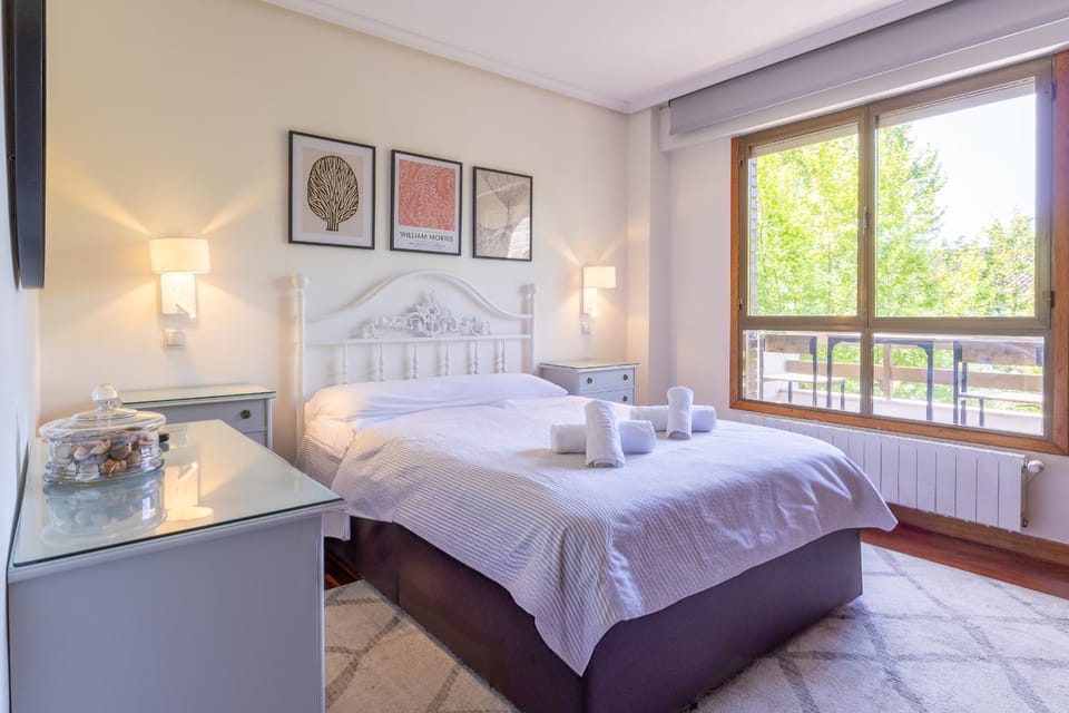 Morada de lujo en Menéndez Pelayo I Parking Privado I Playas I Wifi Apartment in Santander