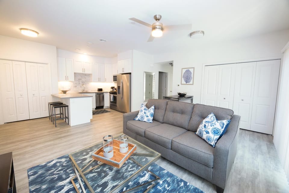 Patio, TV and multimedia, Coffee/tea facilities, Kitchen or kitchenette, Living room, Photo of the whole room, Seating area, Dining area, dishwasher, fireplace, internet, minibar, oven, pet friendly, stove, washing machine, dryer, air conditioner