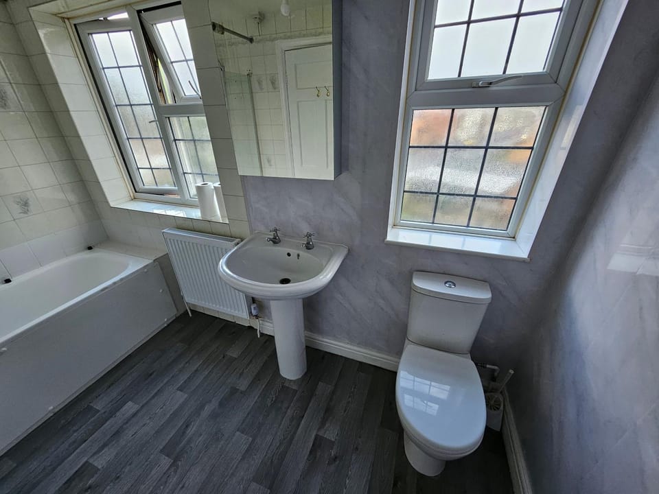 Toilet, Bathroom, Bath