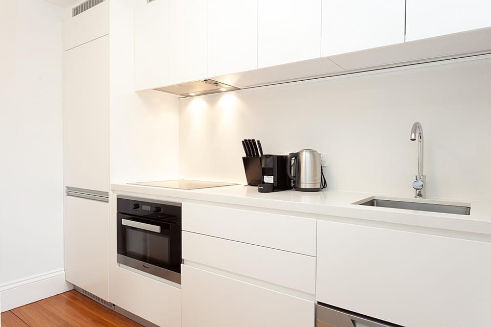 Beautiful Studio in Heritage Building with Balcony Apartment in Marrickville