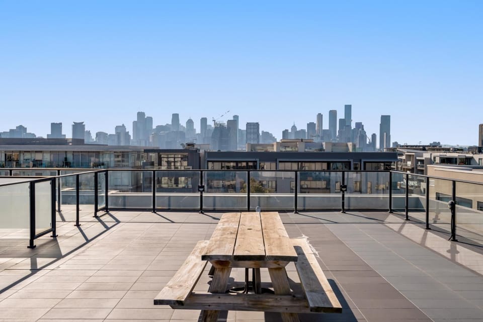 Bayside Apartment Living Close to the Beach Apartment in Melbourne