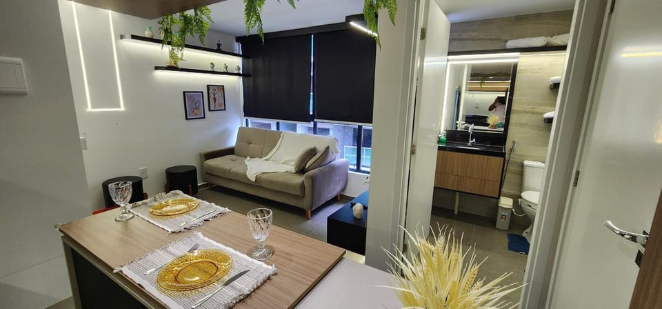 Kitchen or kitchenette, Seating area, Dining area