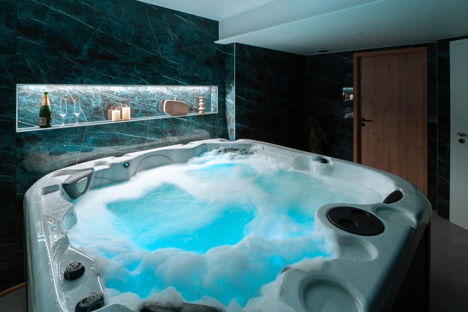 Hot Tub, Spa and wellness centre/facilities
