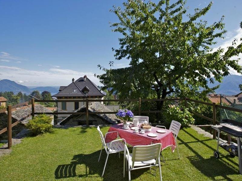 Casetta dei Lupi Chalet in Canton of Ticino