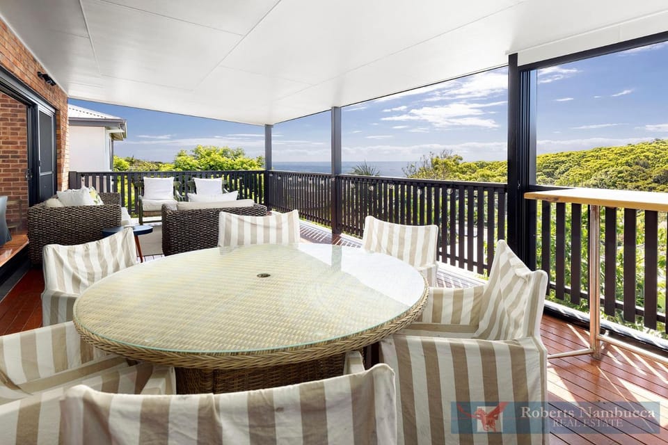 57Charlton House in Nambucca Heads