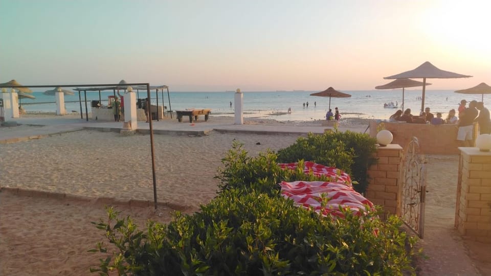 شاليه علي البحر صف أول بحديقة خاصة بمنتجع براس سدر Chalet direct Sea View Ras Sudr Apartment in South Sinai Governorate