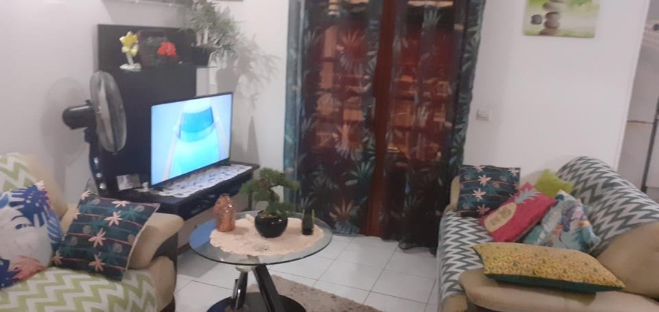 Le p'tit nid cocodydy Apartment in Leeward Islands