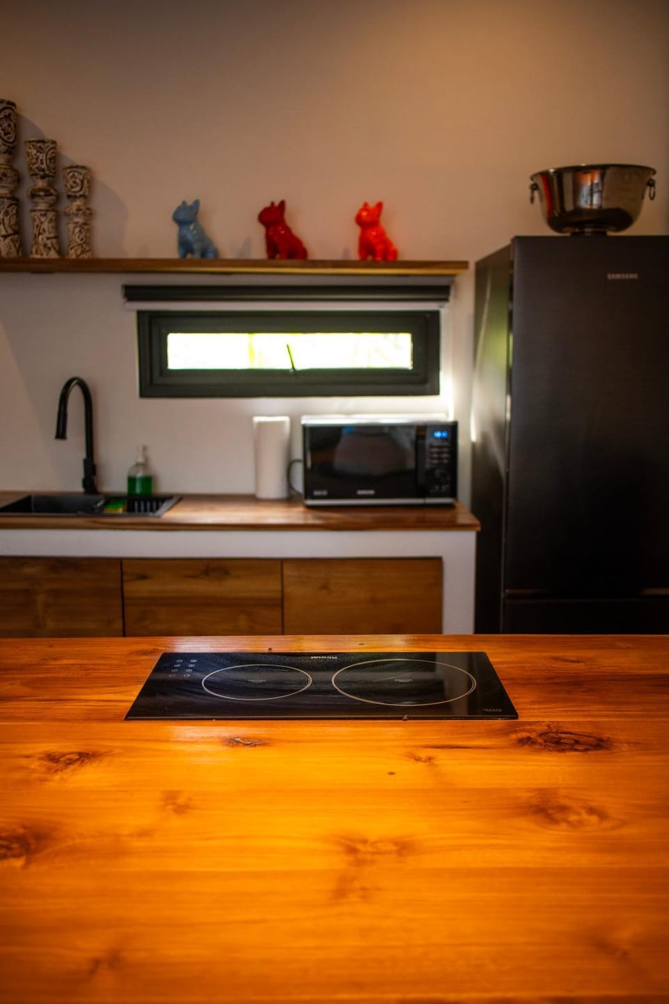 Kitchen or kitchenette, stove
