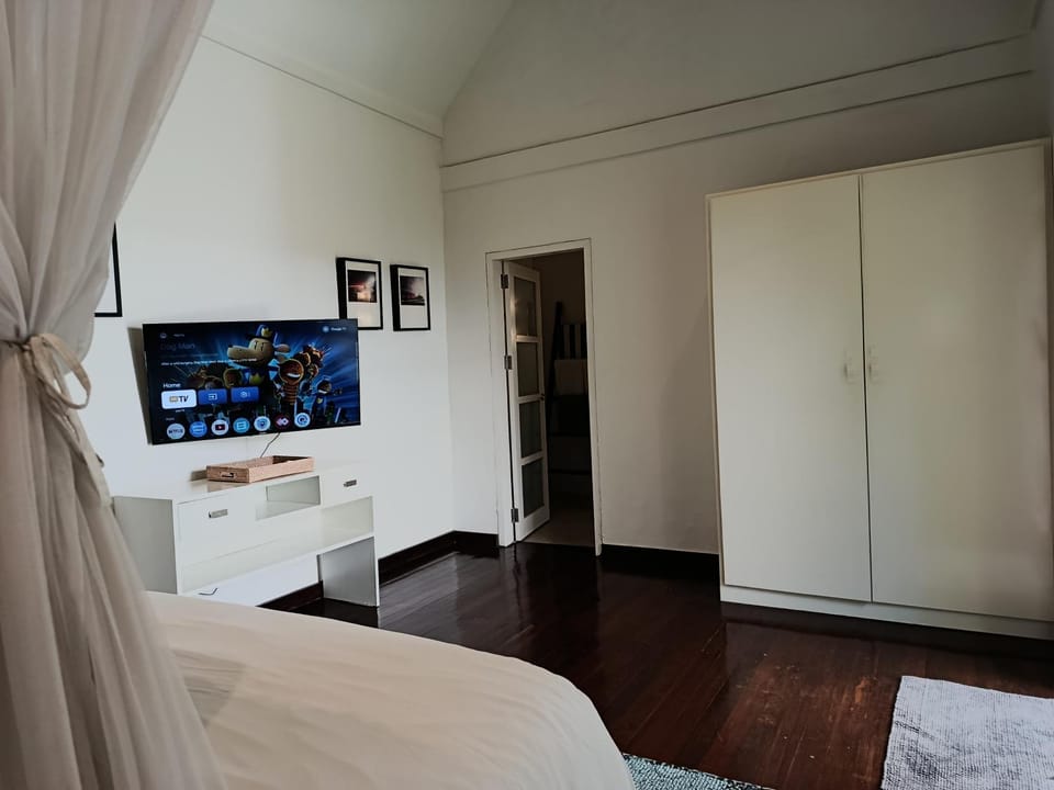 Bed, Bedroom, wardrobe