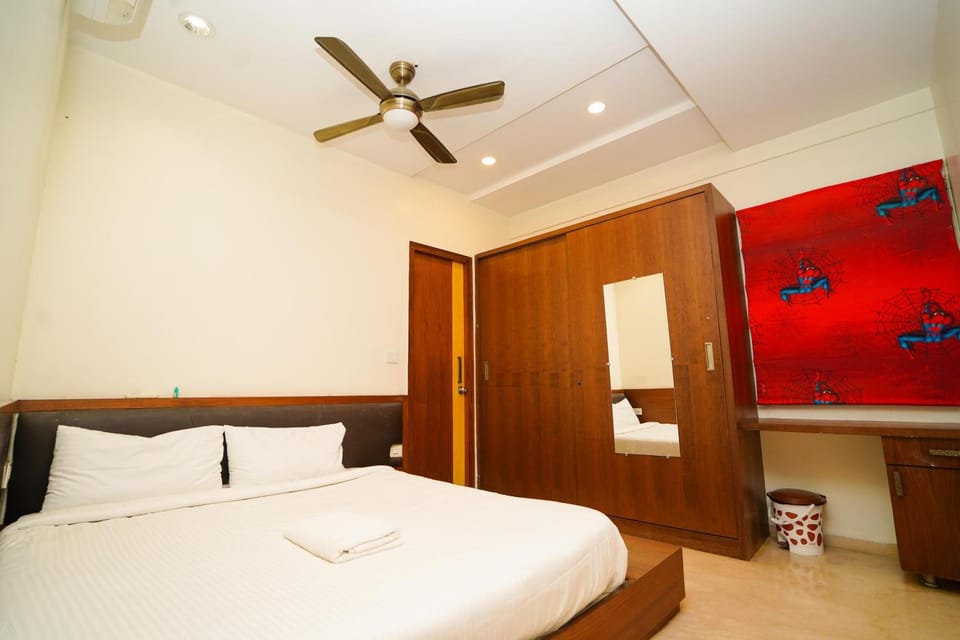 Golden Villa - Duplex House With Private Theater - Near To Alipiri And Bhudevi TTD Ticket Counter And Kapilateertham Bed and Breakfast in Tirupati