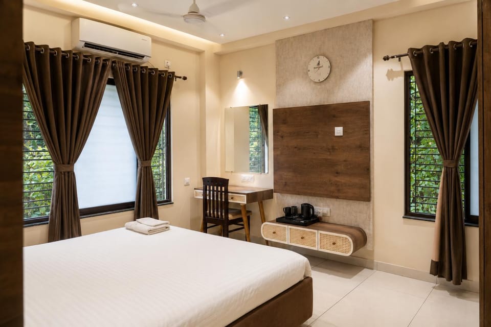 Bed, Bedroom, air conditioner