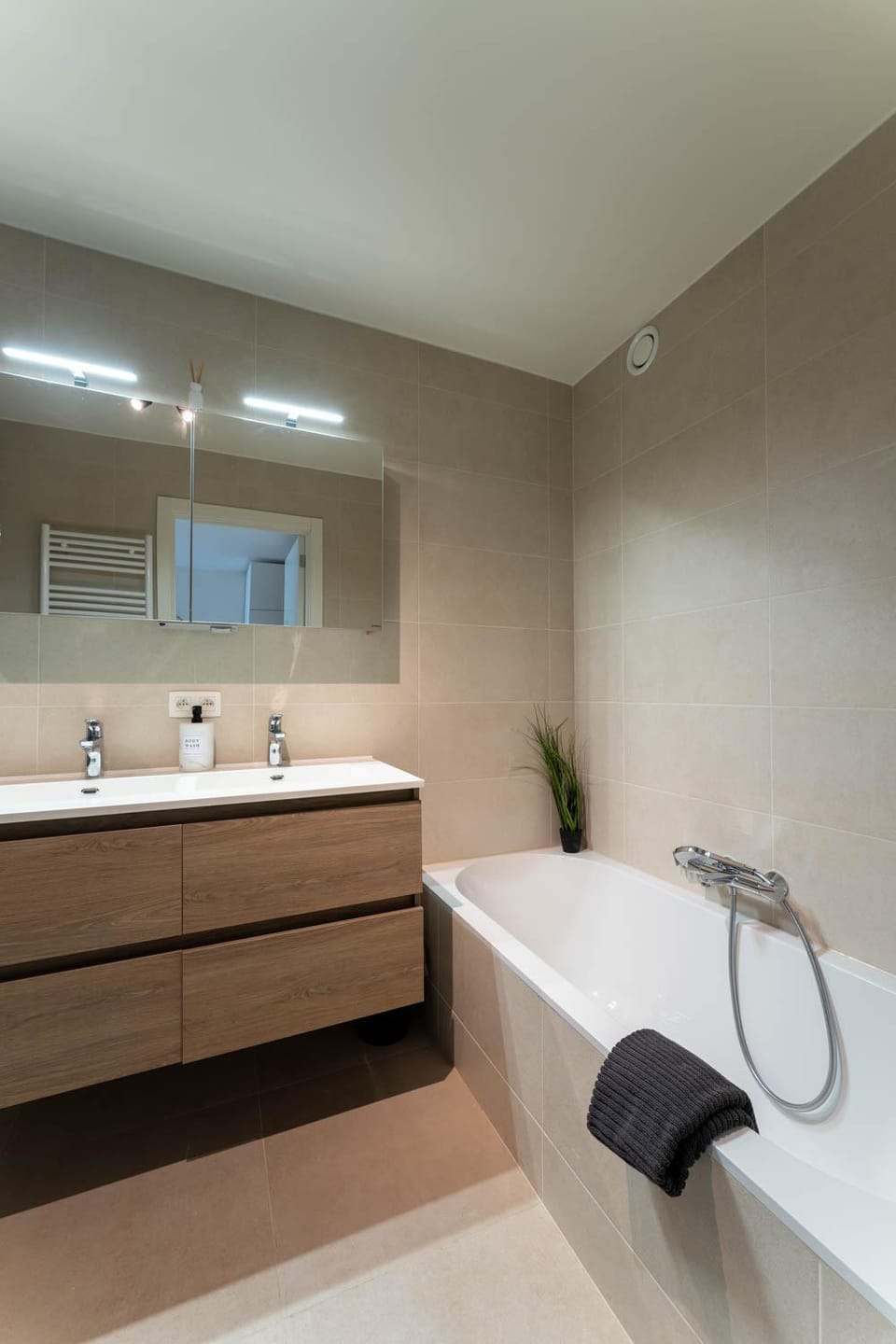 Bathroom, Bath