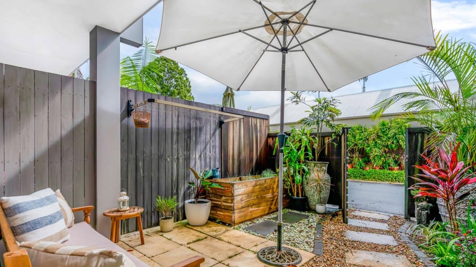 Patio, Garden