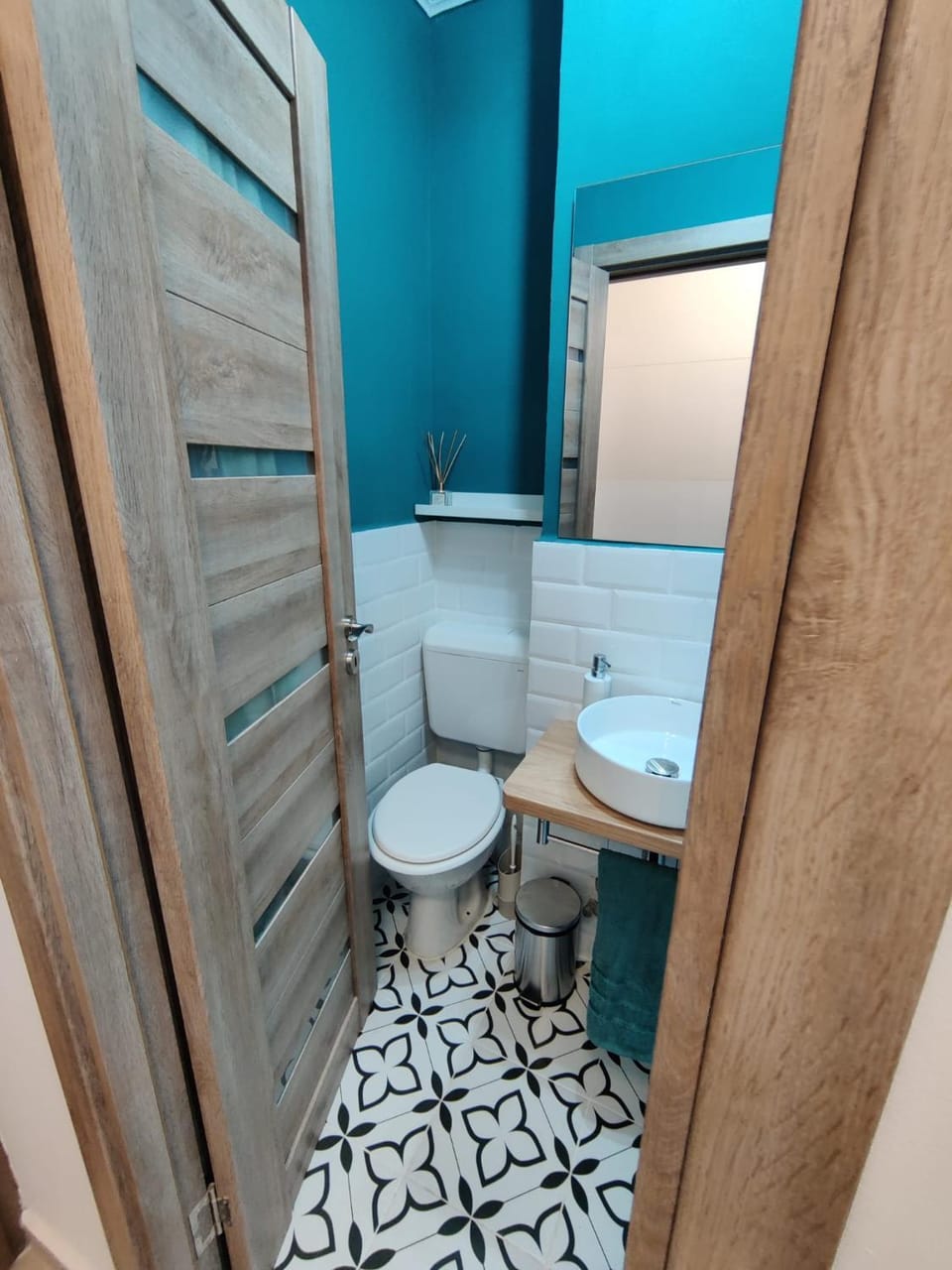 Shower, Toilet