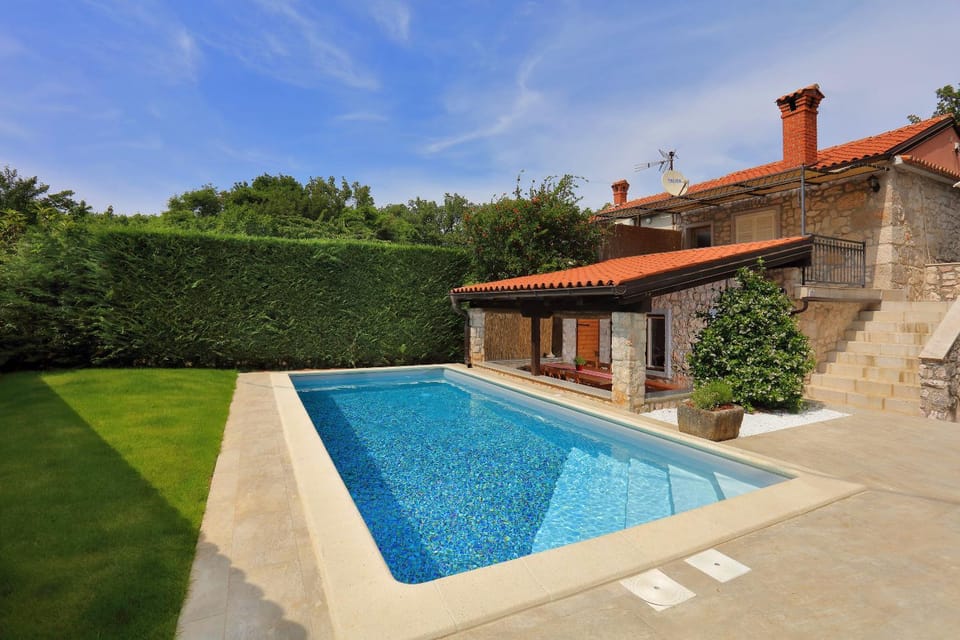 Property building, Swimming pool