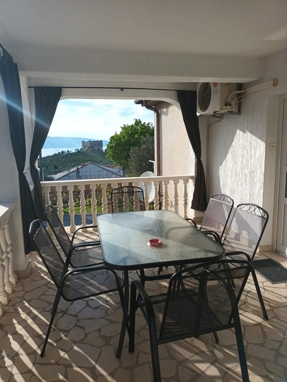Day, View (from property/room), Balcony/Terrace, Seating area, Sea view