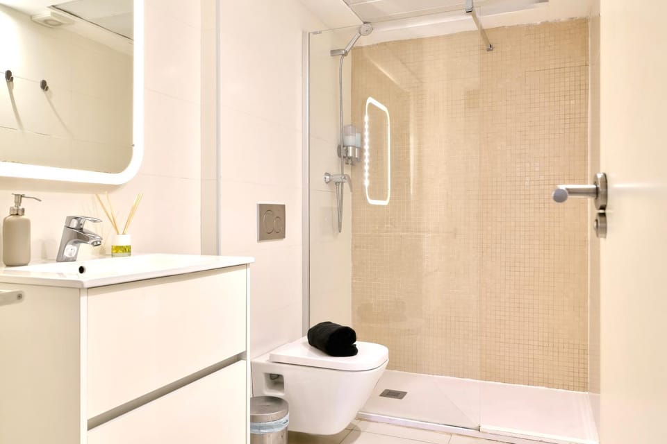 Apartamento de diseño en la Plaza del Carmen F1 Apartment in Valencia