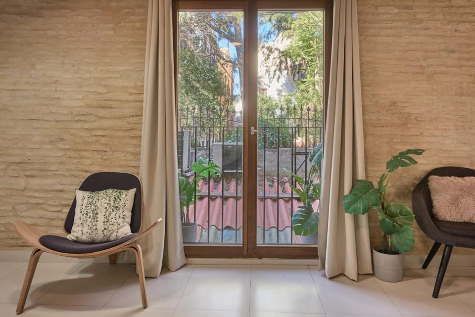 Apartamento elegante en Plaza del Carmen F2 Apartment in Valencia