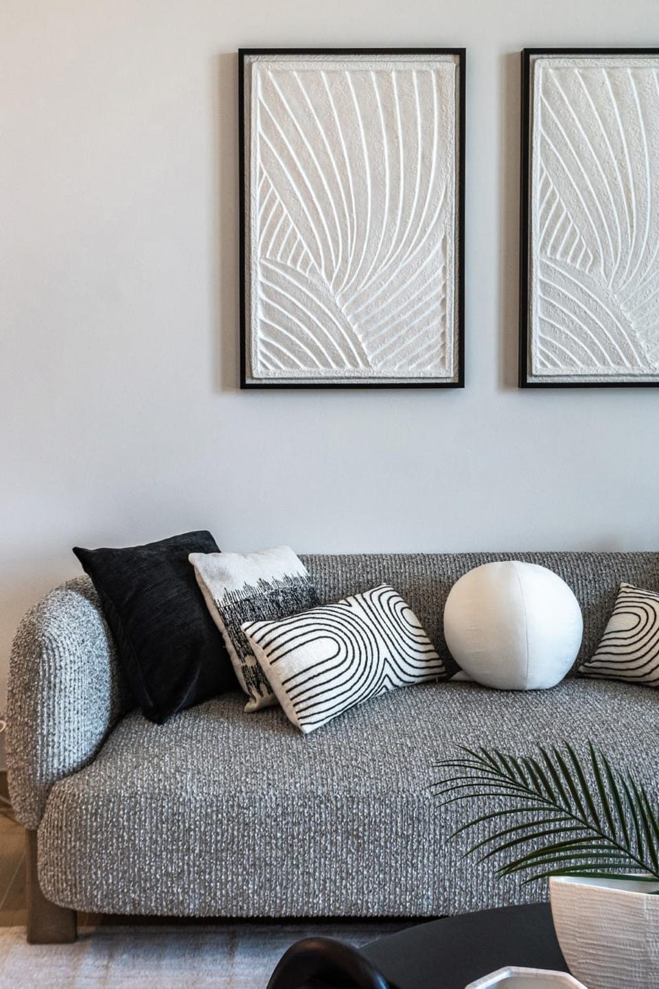 The Smart Concierge - La Rive Port De Lamer Apartment in Dubai