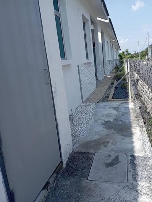 Neighbourhood, Street view