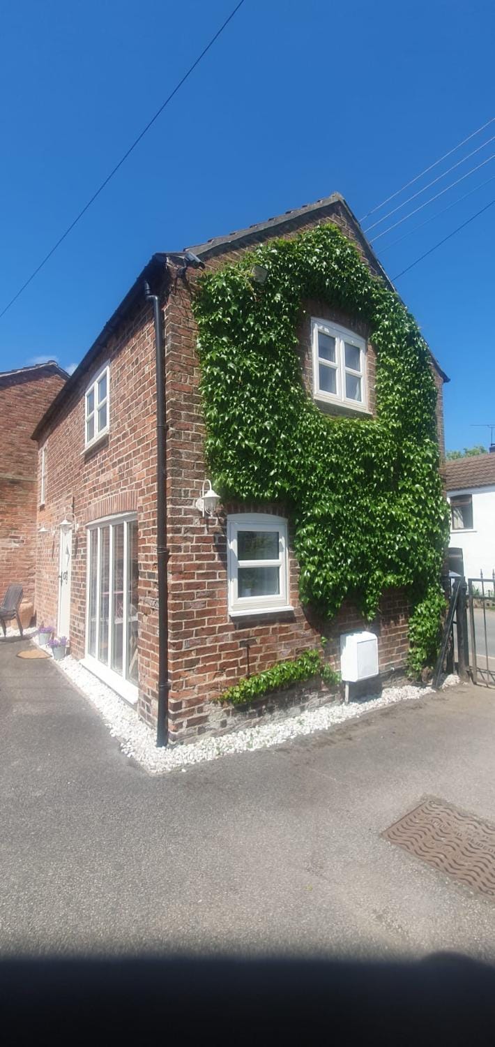 The Old Cart Shed House in Selby