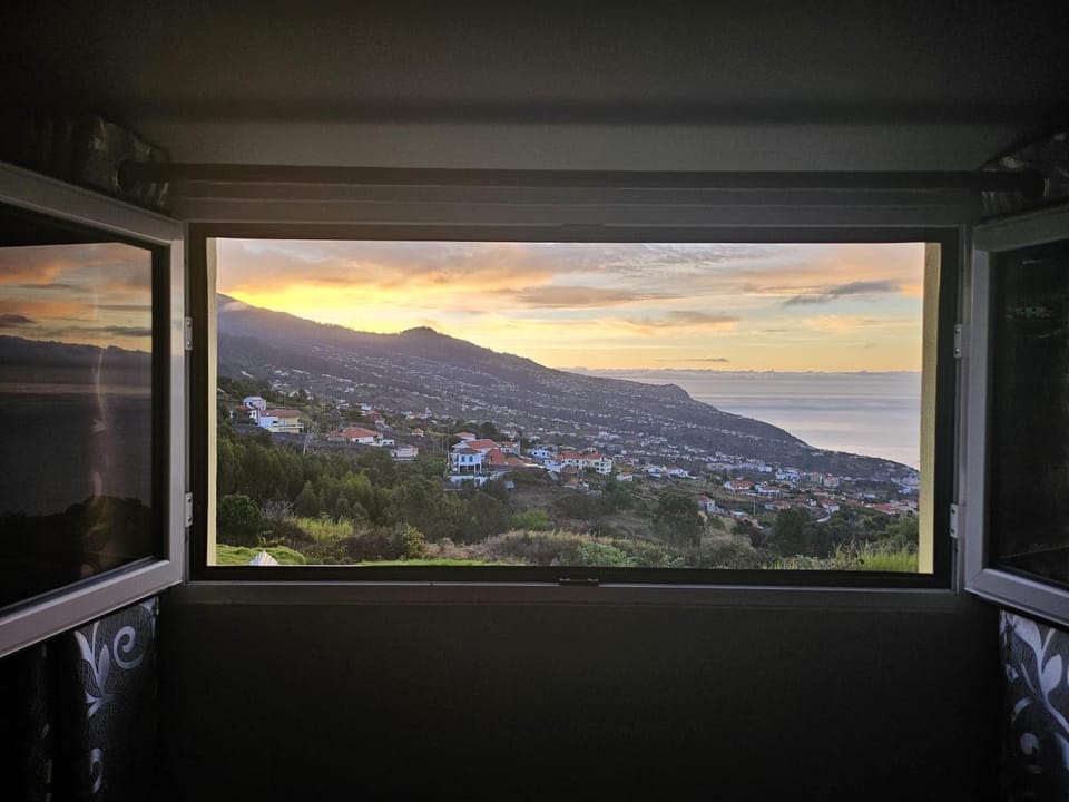 View (from property/room), Mountain view, Sunrise