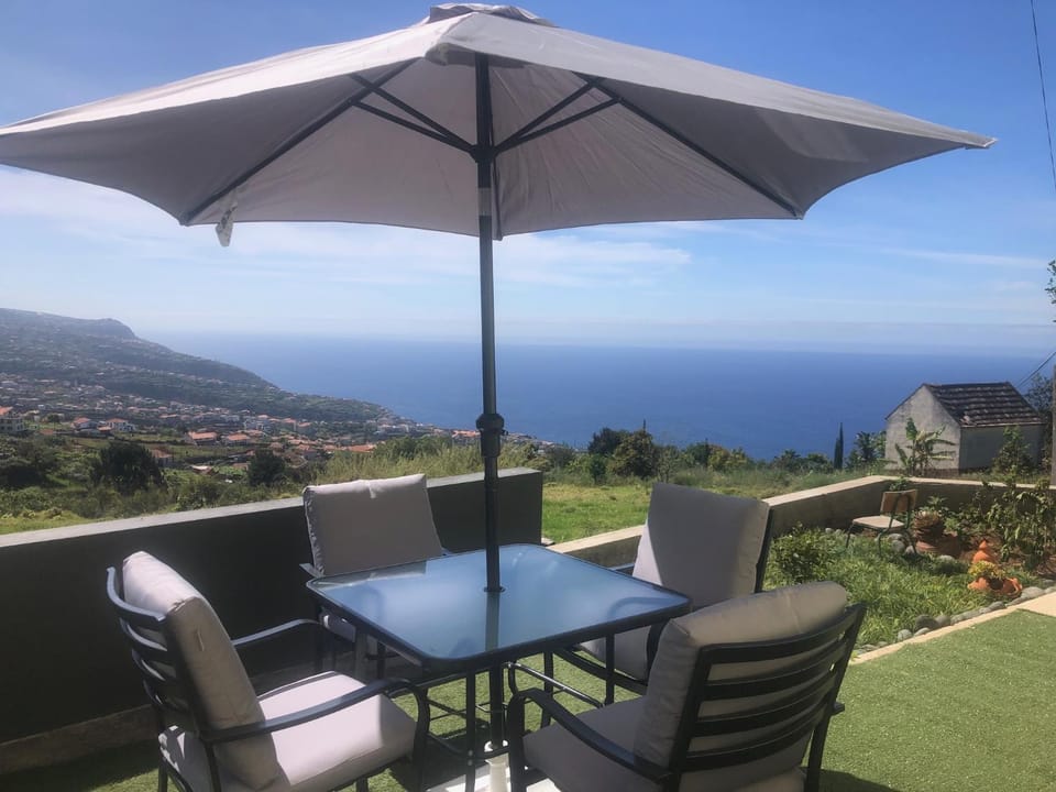Patio, Natural landscape, Seating area, Mountain view
