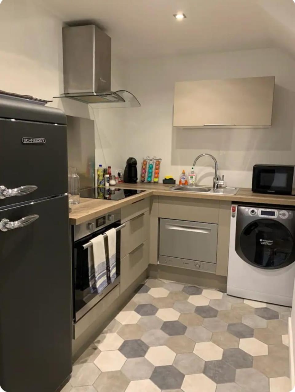 Kitchen or kitchenette