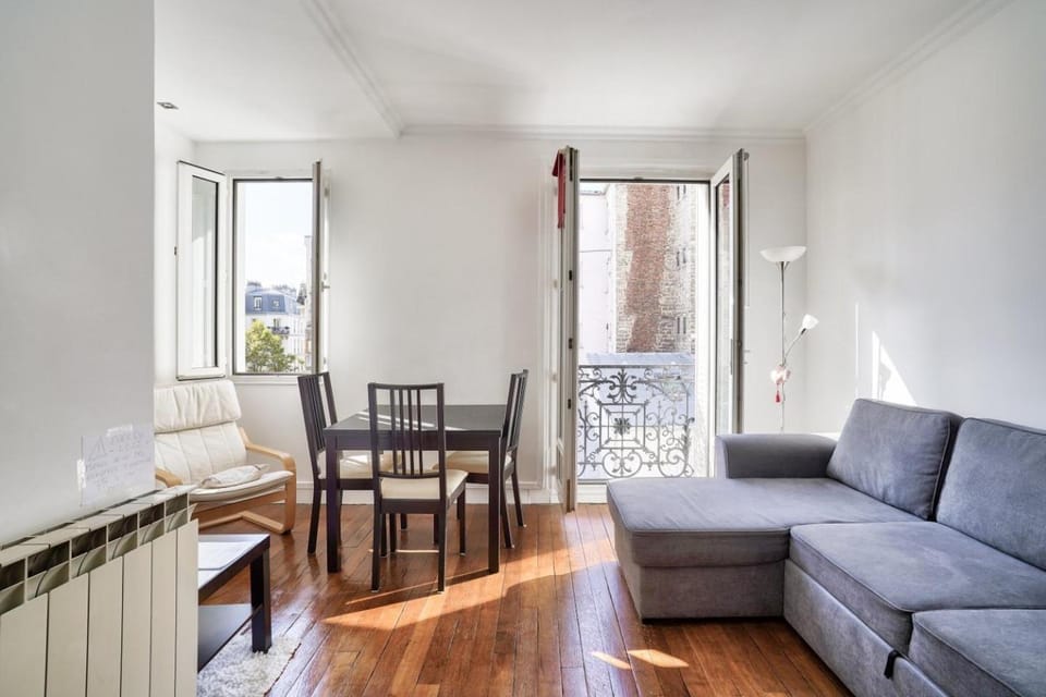 Bel appartement pere Lachaise Apartment in Paris