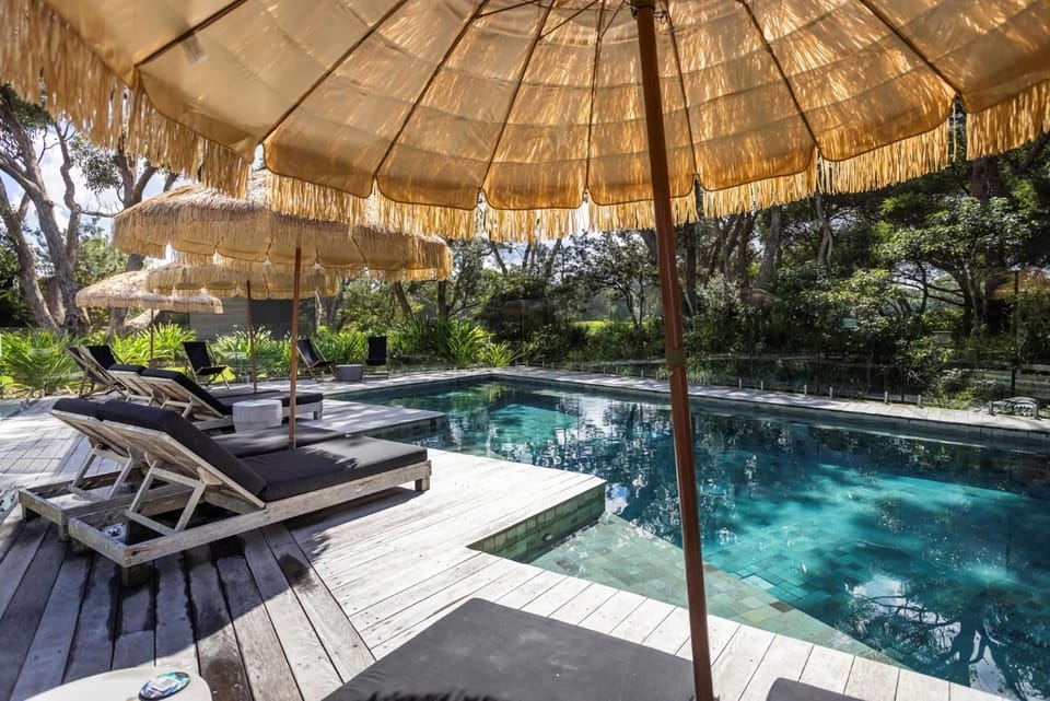 Patio, Spring, Day, Natural landscape, Garden, Garden view, Pool view, Swimming pool, sunbed