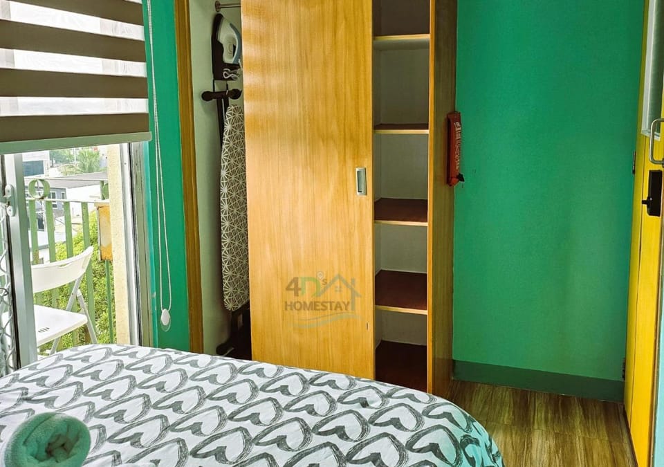 Bedroom, wardrobe