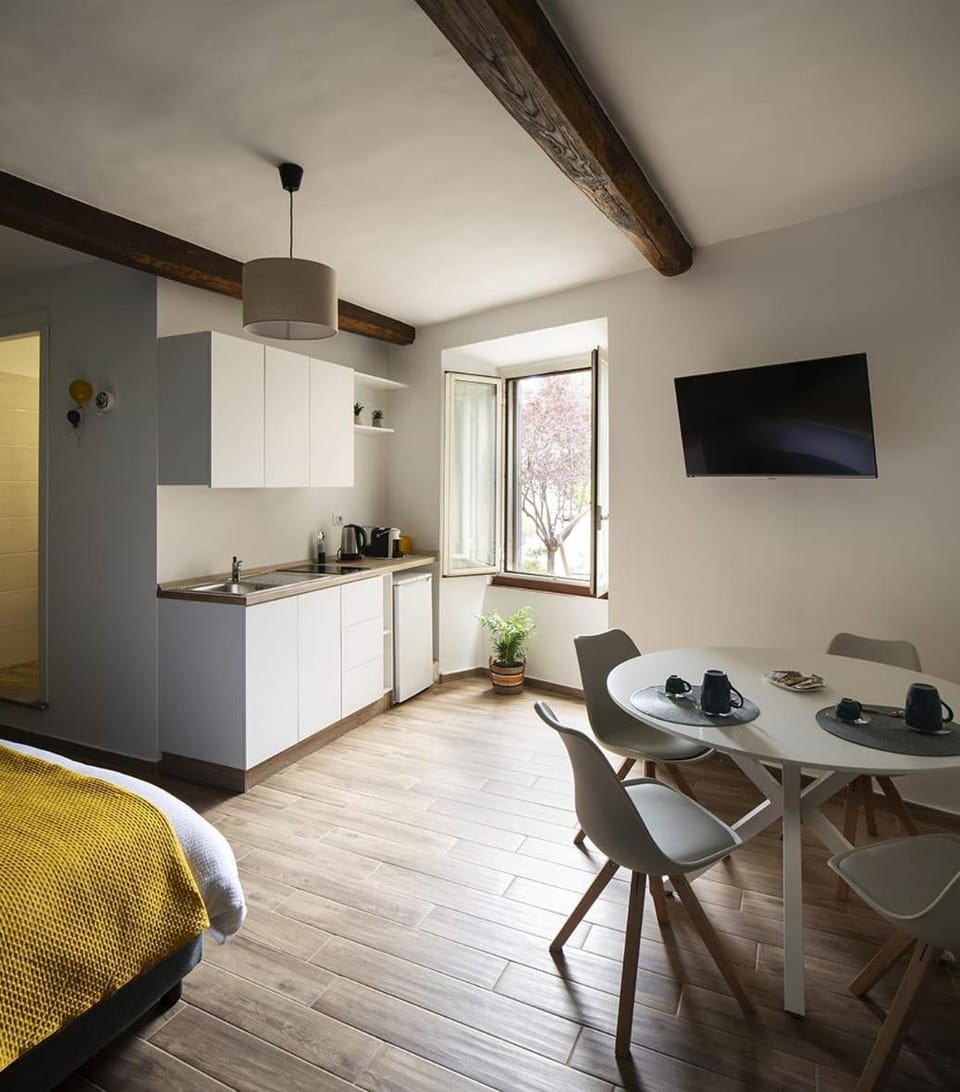 Alloggio turistico All'Ombra della Torre Apartment in Viterbo