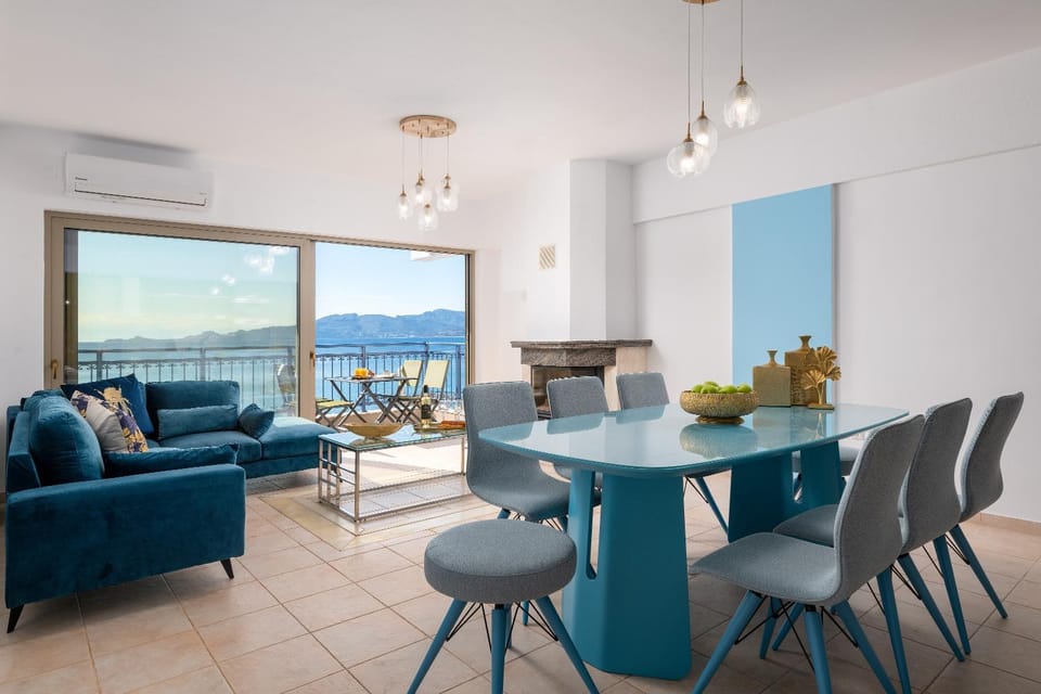 Natural landscape, Living room, Seating area, Dining area