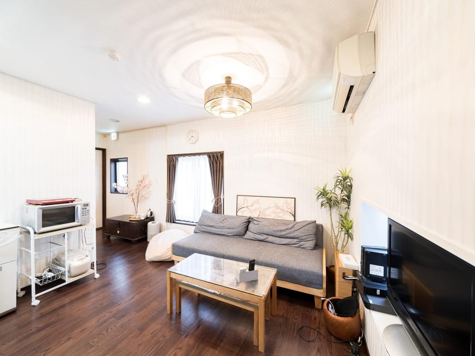 TV and multimedia, Living room, Photo of the whole room, air conditioner